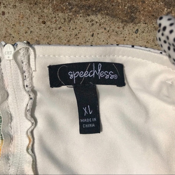 Adorable Daisy Patterned Sundress from Speechless - Picture 5 of 6